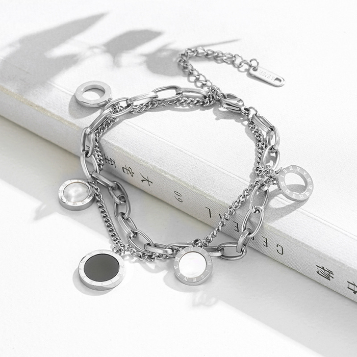 Brazalete Plateado Círculos Blancos & Negros