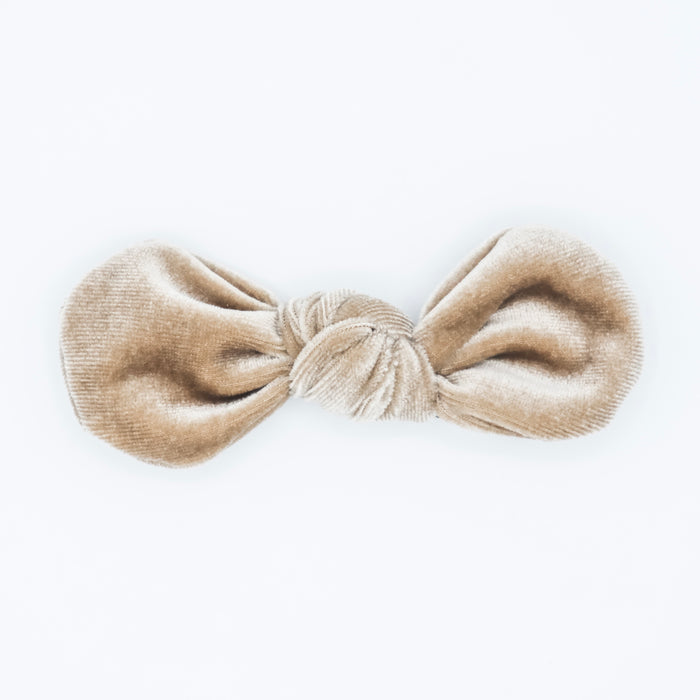 Velvet Bow: Crème Brûlée